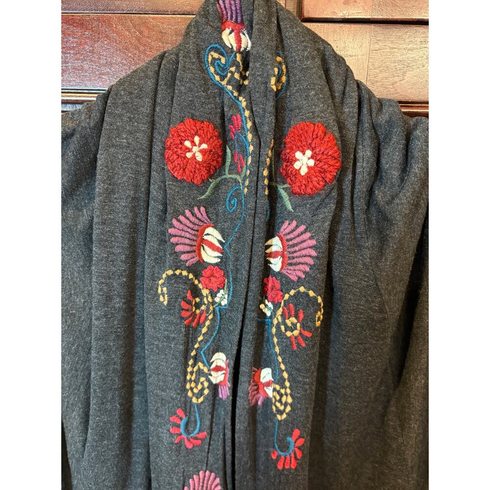 Caite Women's Gray Floral Embroidered Cardigan Duster Size 2X - Picture 7 of 16
